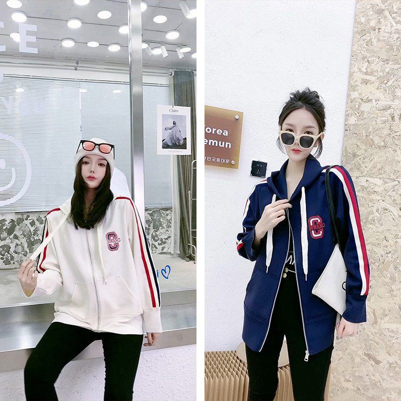 大码女装2022秋季新款胖妹妹MM时尚宽松遮肚显瘦外套运动休闲上衣