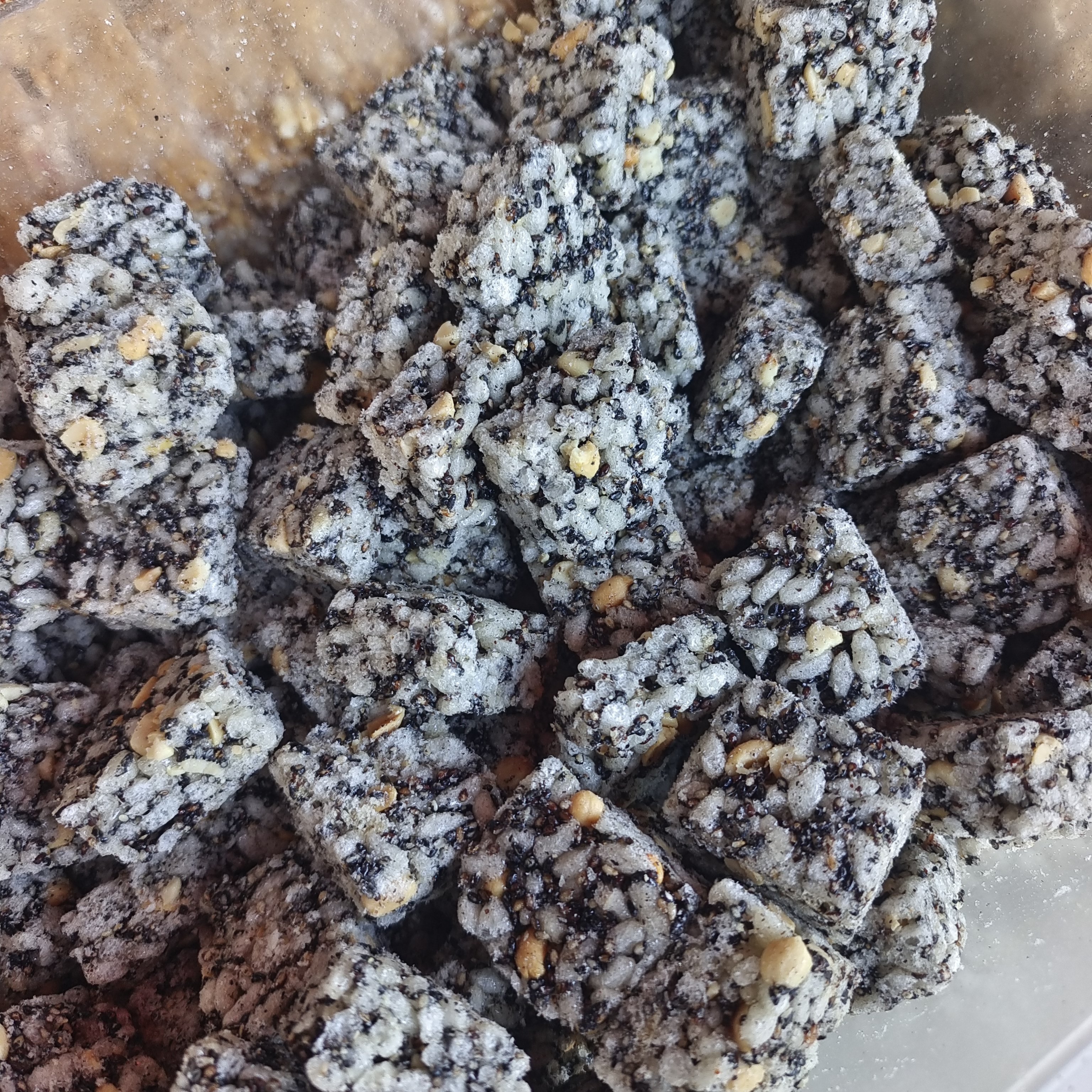 安徽舒城特产农家自制手工米糖芝麻糖糕花生酥糖老式传统糕点零食