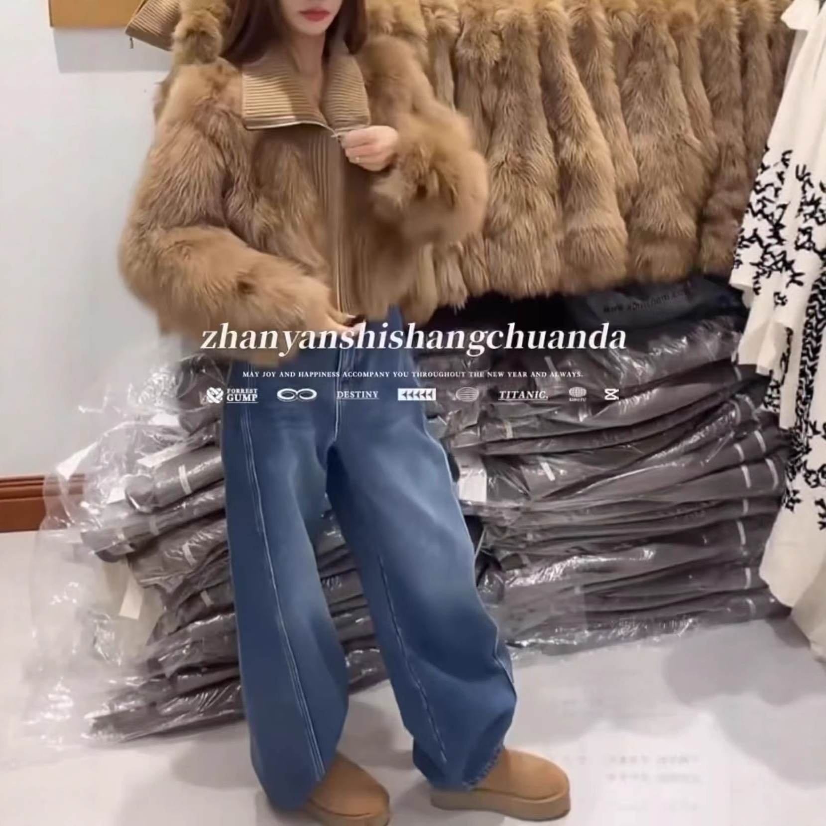 25977新大爱美依缘2025冬季新款美式立领毛绒拼接外套宽松显瘦女