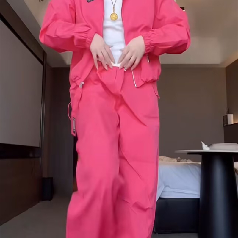 欧货工装时尚套装女春夏新款宽松显瘦连帽冲锋衣外套束脚裤两件套