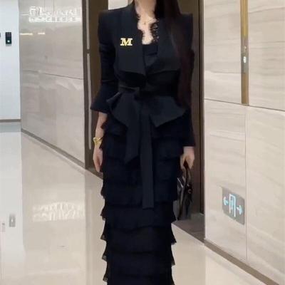 设计感翻领外套+飘纱半裙套装女