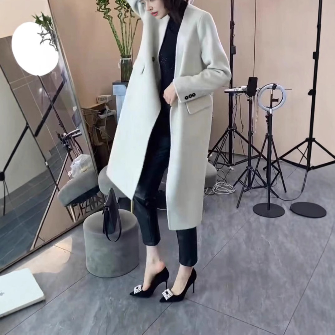 241056大爱美依缘2025秋季新款时尚中长款宽松通勤外套简约大气女