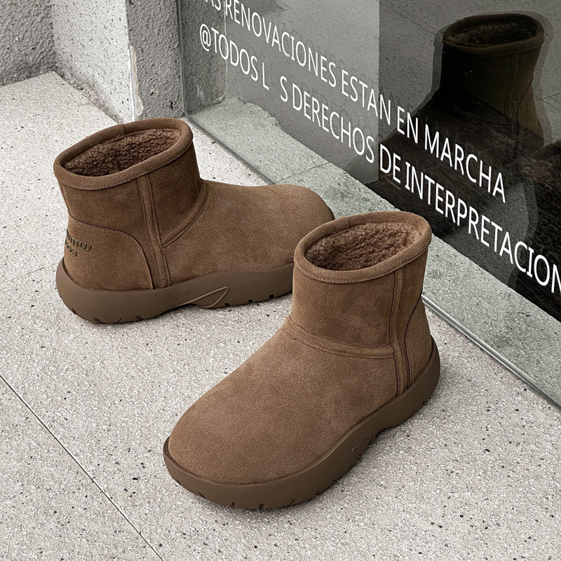 时尚雪地靴女2025年冬季新款厚底