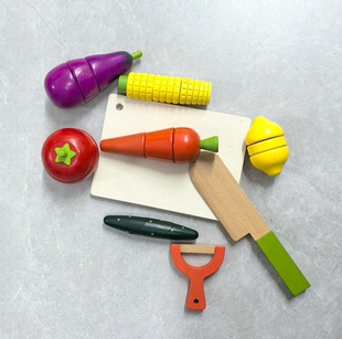 儿童过家家木制3-6岁切菜刀厨房玩具木质仿真蔬菜磁性蔬菜切切乐