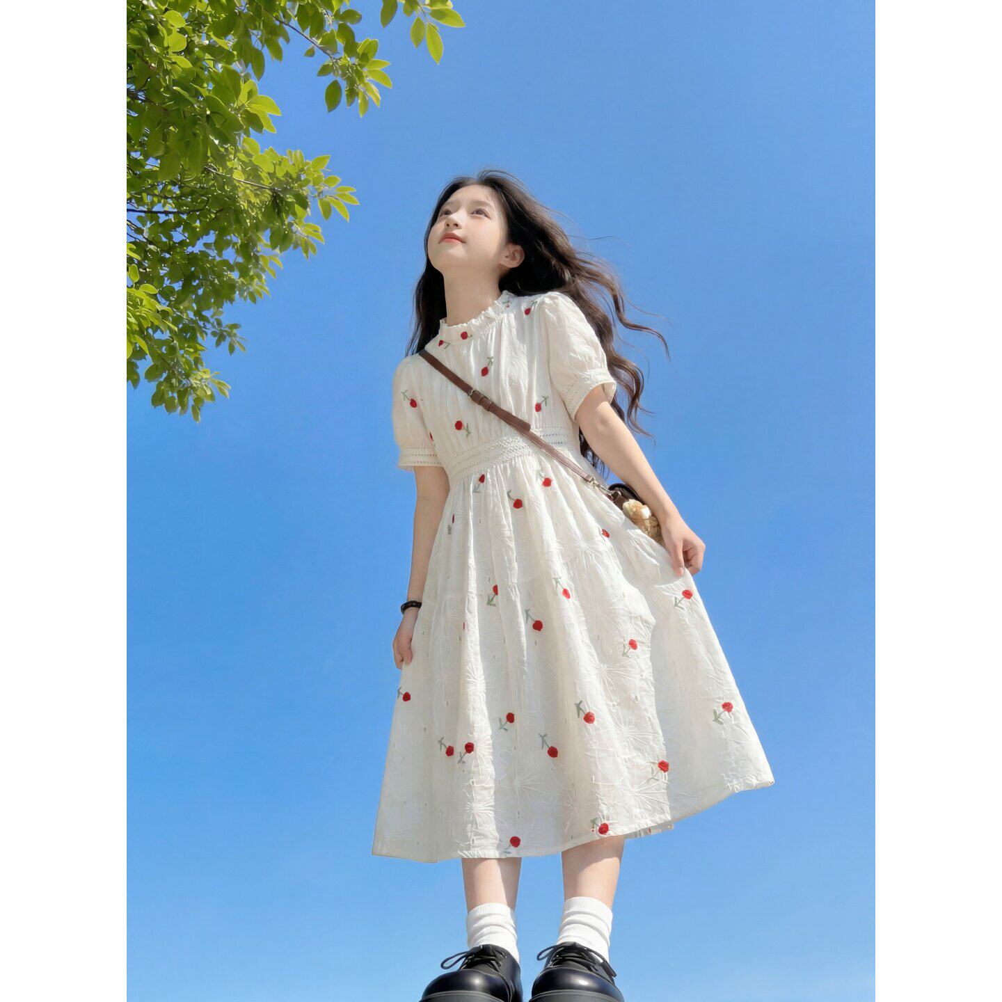 专柜正品女童连衣裙夏薄款2026新款初中生洋气夏装精致裙子女孩白图片