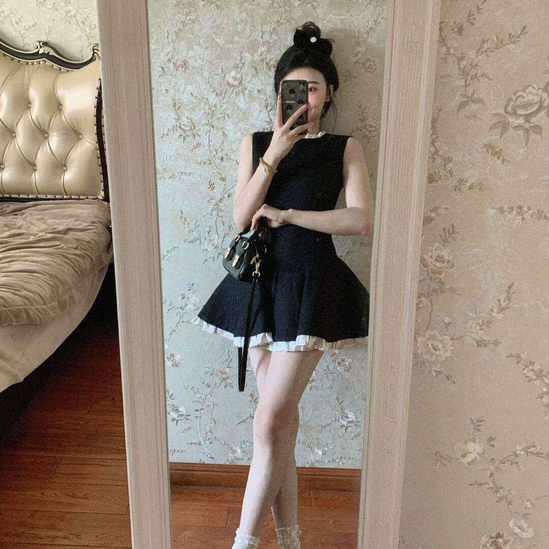 十三行正品法式千金风黑色无袖背心连衣裙子女气质收腰内搭小个子