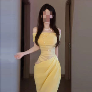 专柜正品纯欲风辣妹性感一字肩抹胸连衣裙2026夏季海边度假风紧身