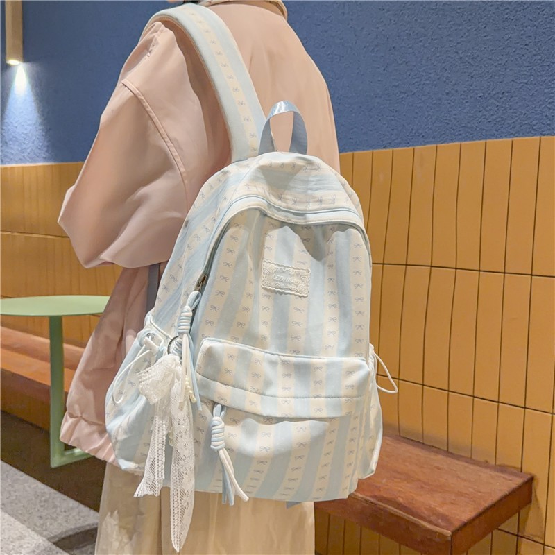 专柜正品夏日软妹少女书包高颜值ins小众设计背包大容量学生党轻