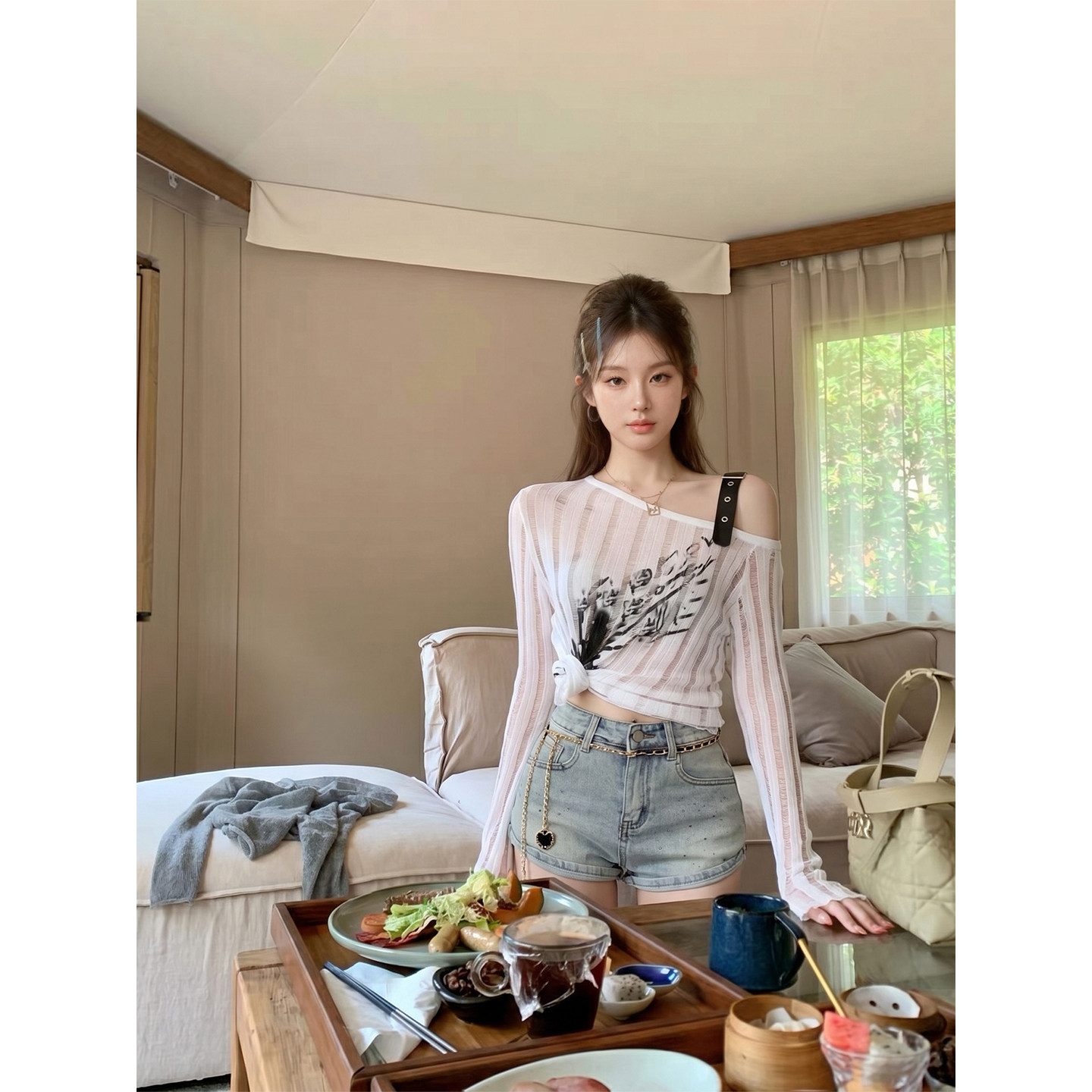 专柜正品白色薄款防晒罩衫女夏季美式酷辣风显瘦斜肩镂空针织上衣