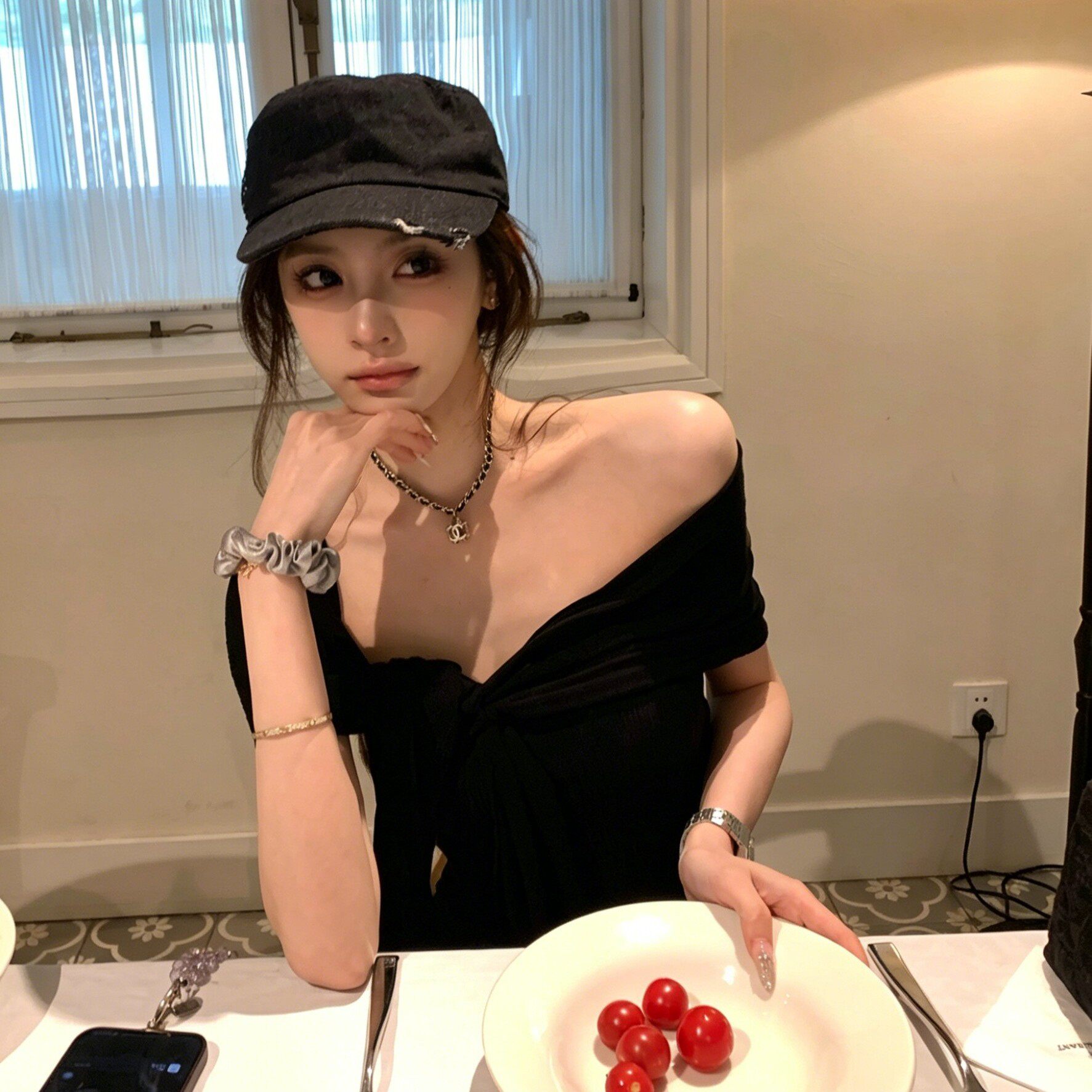专柜正品姐系天菜一衣多穿抹胸披肩绑带显瘦针织连衣裙女夏