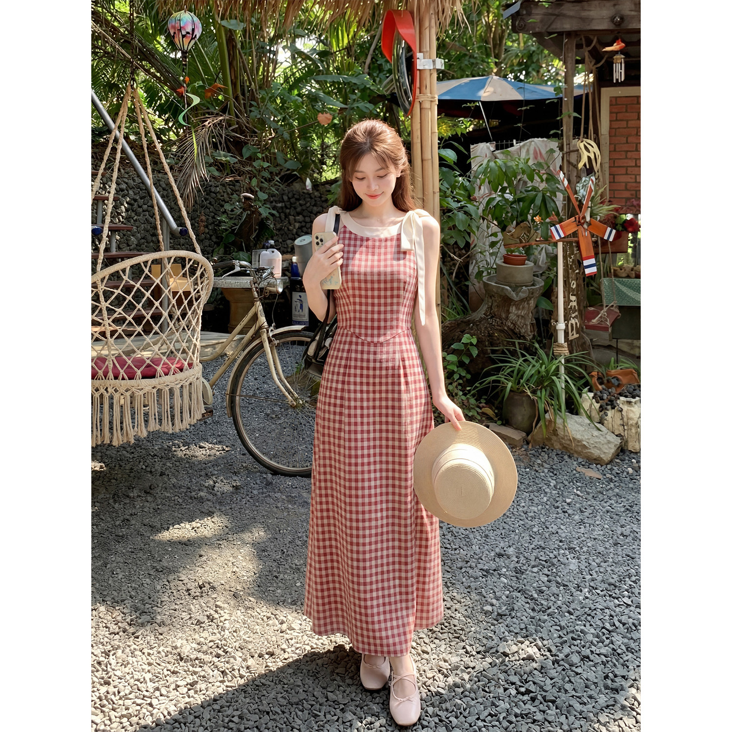 专柜正品韩系红色格子连衣裙女夏季新款绑带收腰显瘦气质吊带长裙
