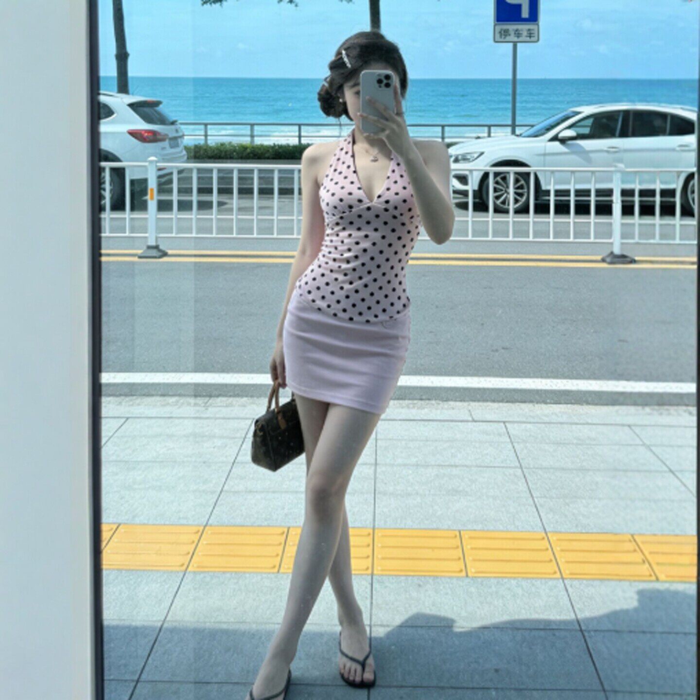 专柜正品小众独特超好看V领上衣包臀短裙两件套装小个子穿搭一整