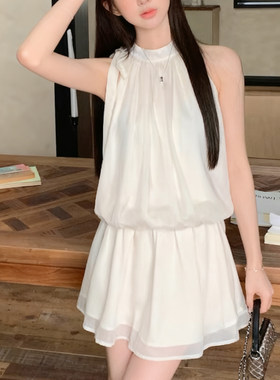 十三行正品法式千金风白色挂脖无袖连衣裙子女小个子气质收腰蝴蝶