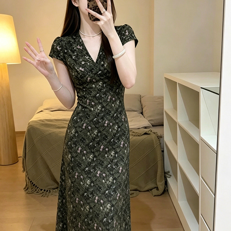 专柜正品法式优雅气质V领墨绿色碎花短袖连衣裙女高级感复古收腰