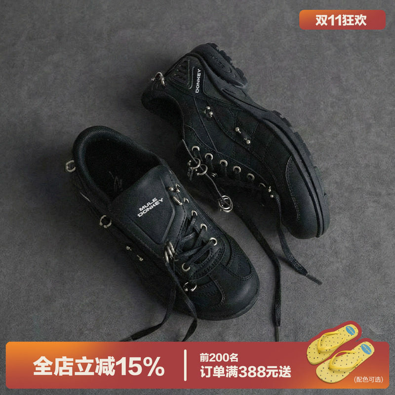 多嘴驴Donkey黑色翻盖德训鞋女秋季运动鞋休闲铆钉纯黑赛车板鞋男