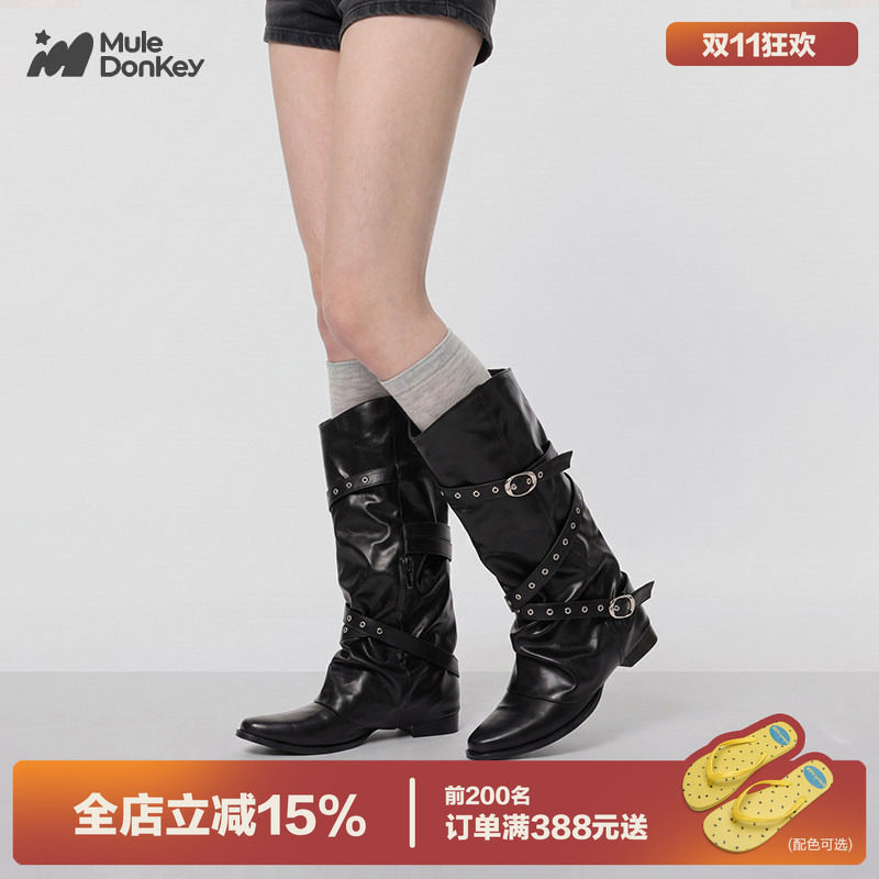 多嘴驴Donkey尖头高筒靴女秋冬黑色显瘦铆钉骑士靴辣妹炸街机车靴