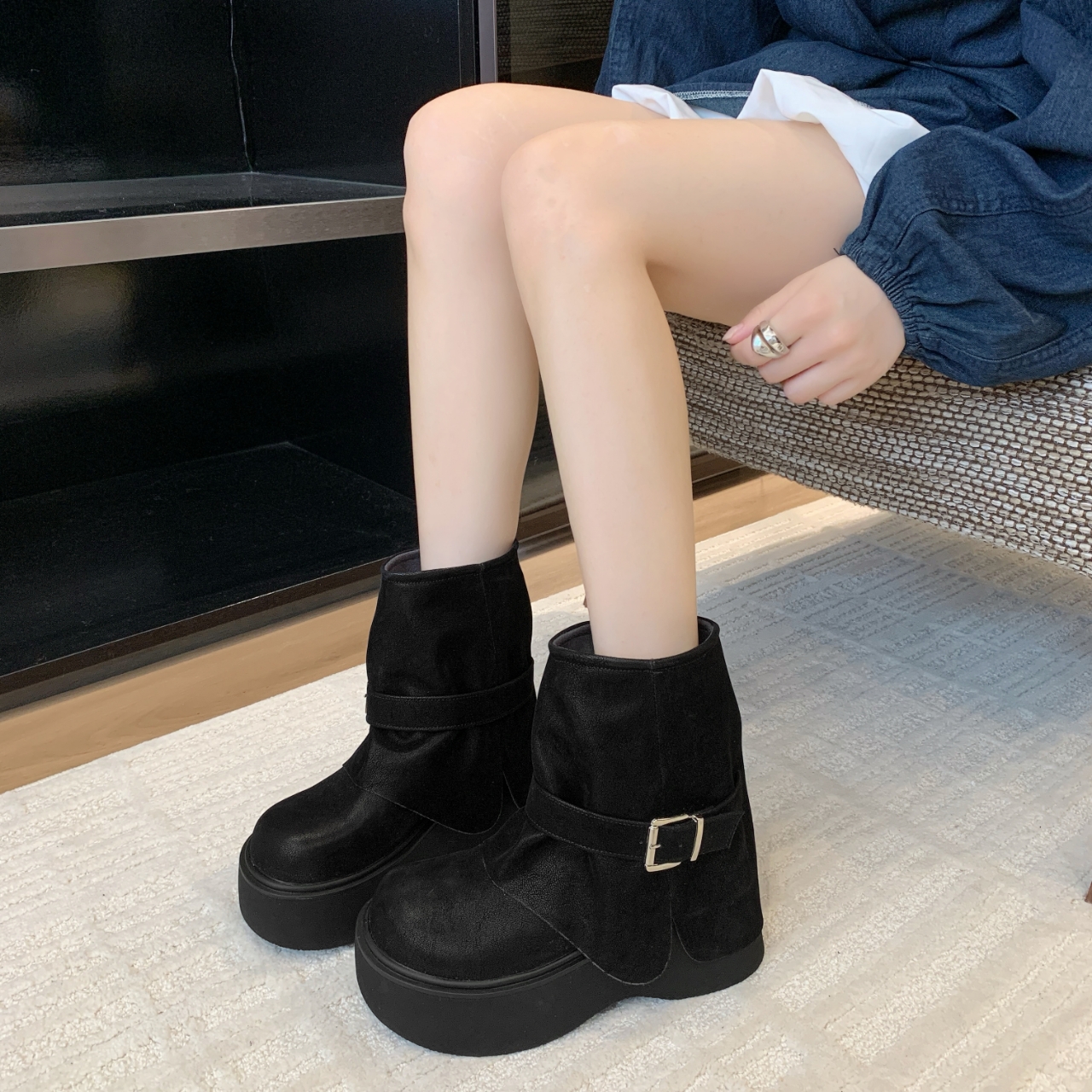 防水台厚底皮带扣坡跟套筒马丁靴