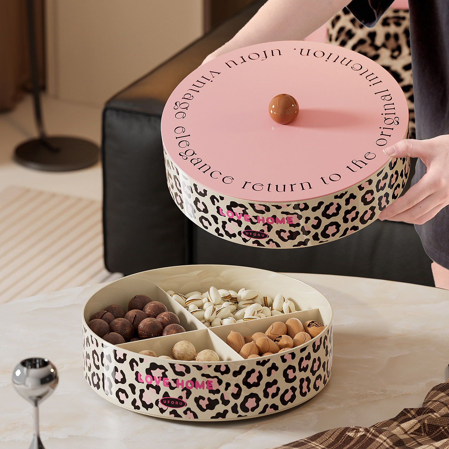 干果盘零食坚果盒家用高端精致高颜值客厅茶几瓜子糖果收纳盒分格