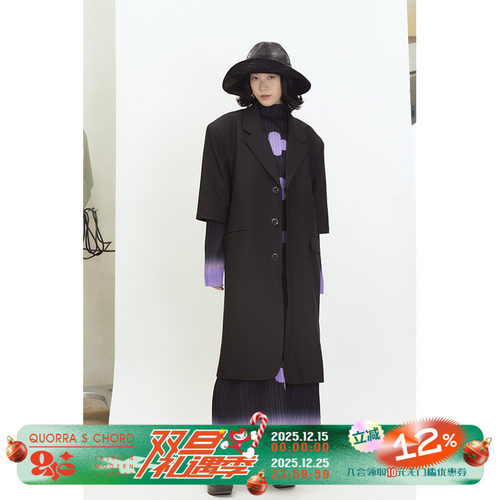 原创设计黑色中袖外套气场全开