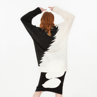 QSC闪电黑白分割立体圆领套头毛衣打底上衣 不退不换 惊喜五折