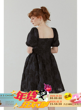 【惊喜五折 不退不换】QSC黑色复古立体提花泡泡袖蓬蓬裙公主裙