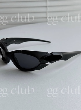 街头酷感Y2K墨镜凹造型
