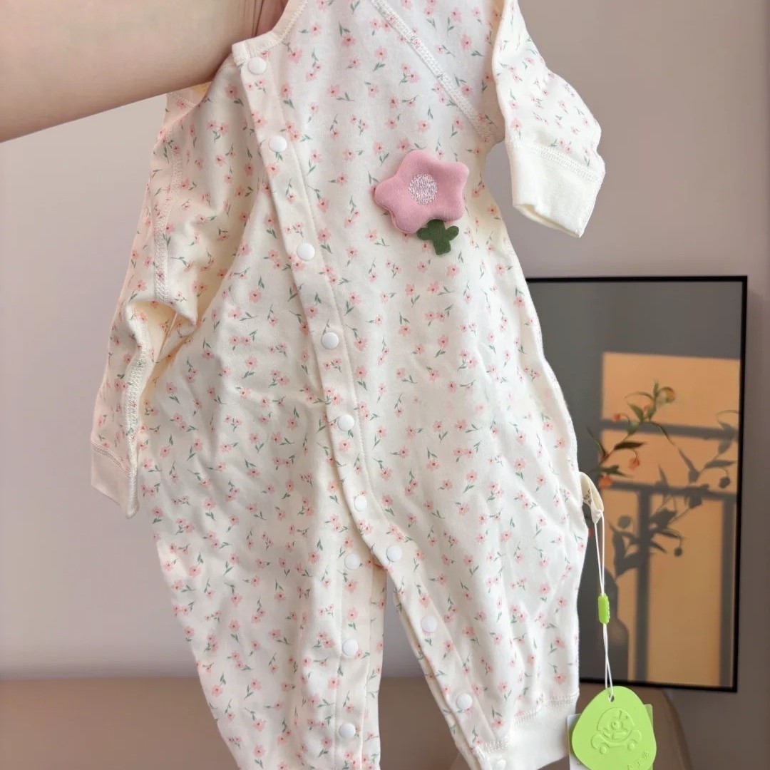 四季新生婴儿连体衣春秋新款柔软宝宝衣服0-12月无骨哈衣爬服秋装