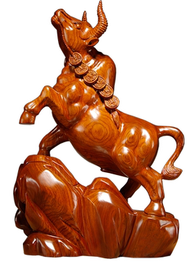 花梨木生肖雕刻拓荒牛客厅