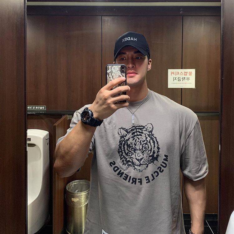 宽松透气半袖T恤欧美休闲