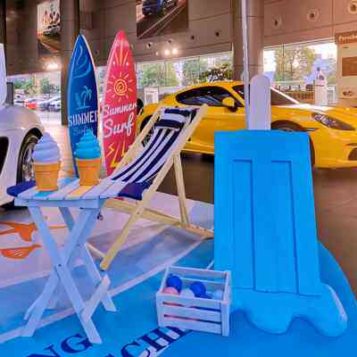 夏季美陈沙滩冲浪板汽车4s店展厅布置展车交车区装饰商场dp点氛围