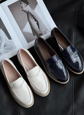 春夏新款英伦风牛漆皮乐福鞋女真皮情人一脚蹬粗跟圆头单鞋