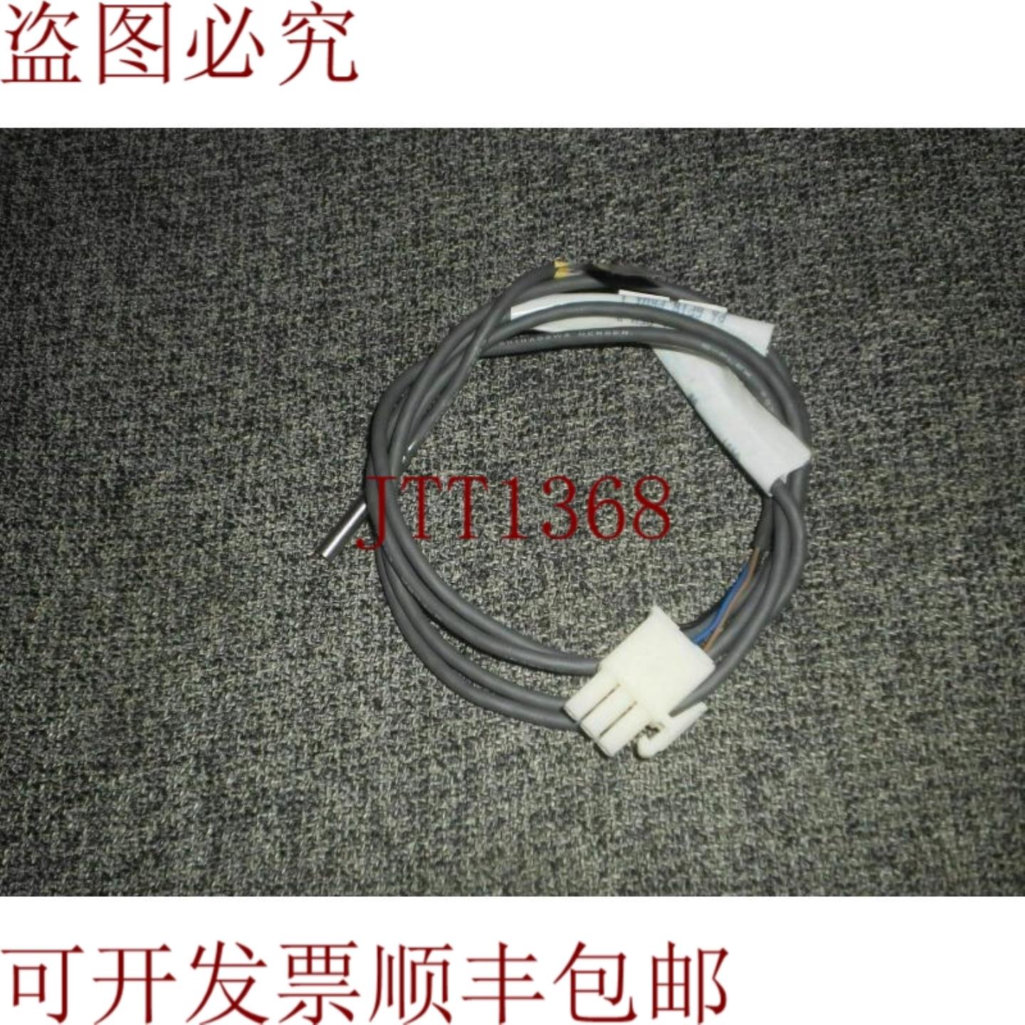 供应E2E-CR8C1 E2ECR8C1 接近传感器