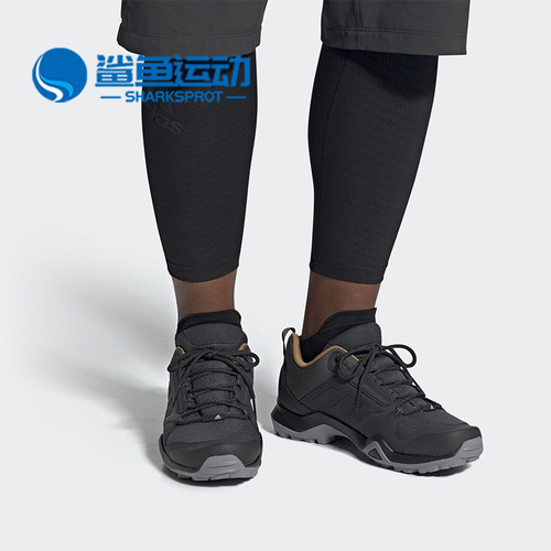 阿迪达斯男子运动鞋BC0525