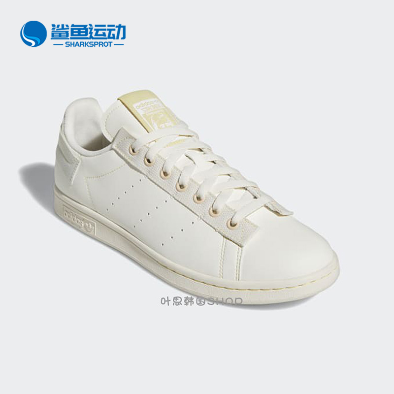 阿迪达斯三叶草男女板鞋
