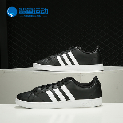 阿迪达斯男子运动板鞋B74445