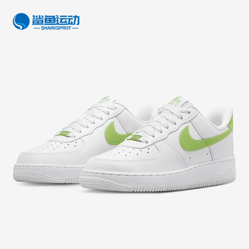 耐克女子运动板鞋DD8959-112