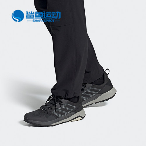徒步登山户外运动鞋Adidas