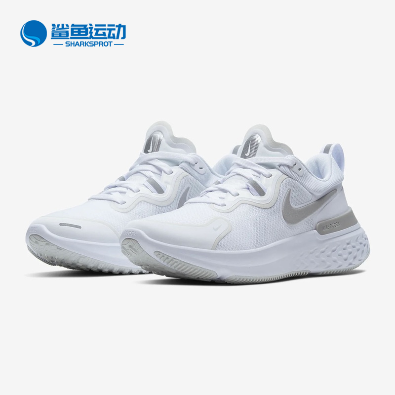 耐克女子运动跑步鞋CW1778