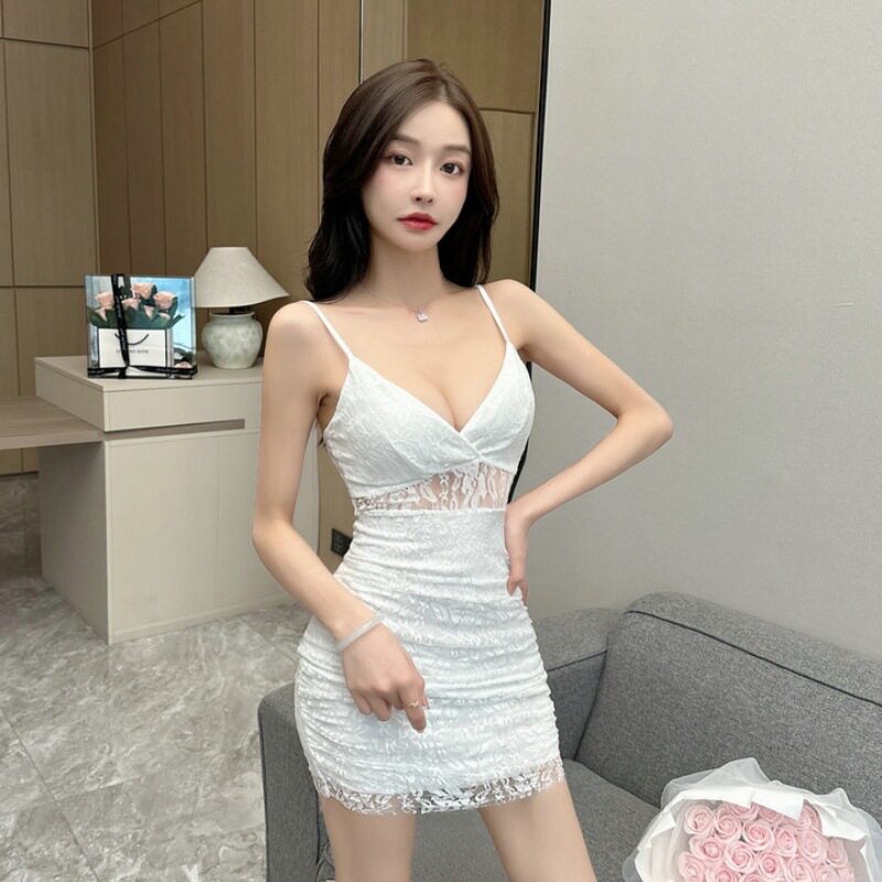 2026新款性感夜店修身显瘦蕾连衣裙