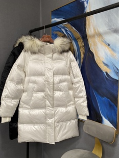 M乳白黑两色连帽毛领可拆卸中长款羽绒服MT101