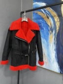 M黑色磨砂面红色毛毛含绵羊毛有腰带冬款 毛外套MAI4COT014