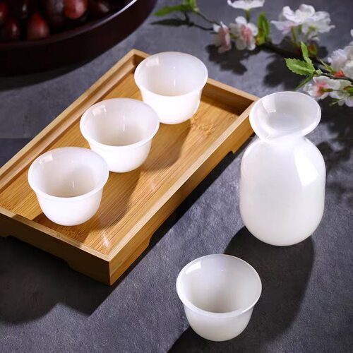 高质感防玉瓷酒具套装