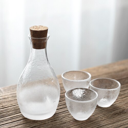 家用云雾玻璃小酒杯白酒杯酒壶酒盅小号一两一口杯烈酒杯酒具套装 - 封面