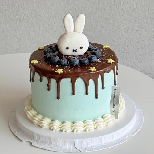 可爱米菲兔生日蛋糕装饰