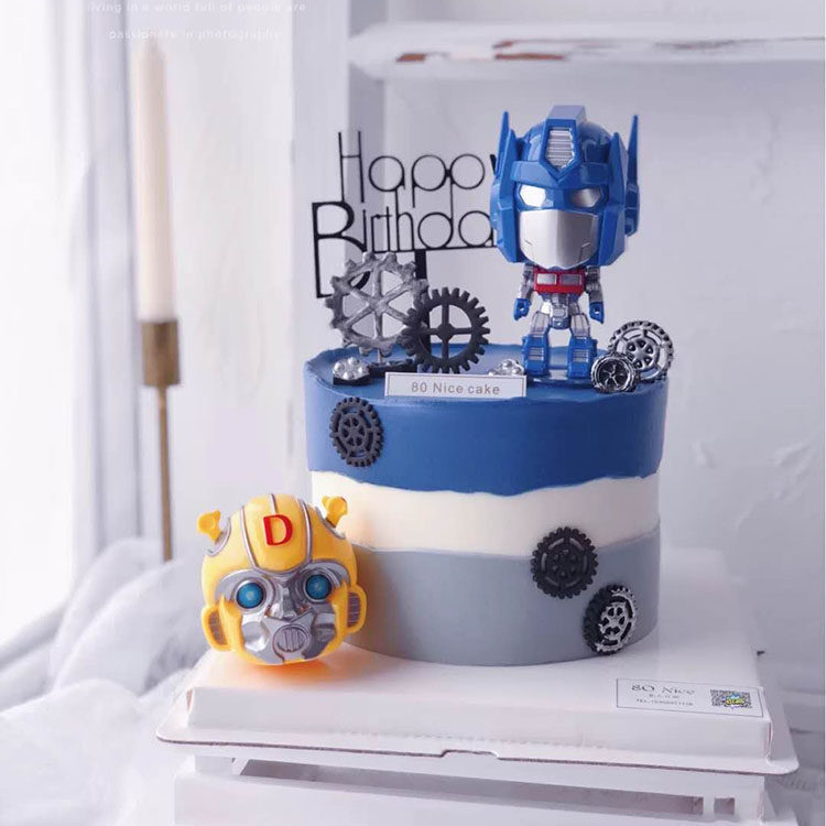 变形汽车金刚蛋糕装饰摆件扭蛋机甲机器人汽车人齿轮烘焙装饰插件