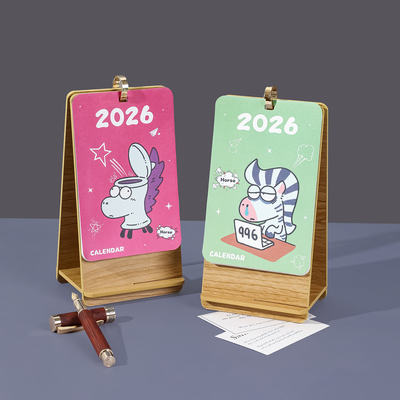 2026年新款马年台历定制广告logo三角架竖版卡通图案桌面木质摆件