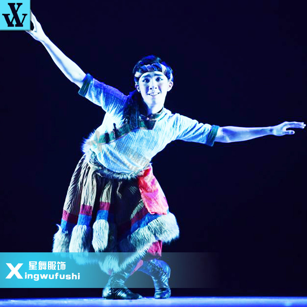 心中的嘉川舞蹈服装中高档定制