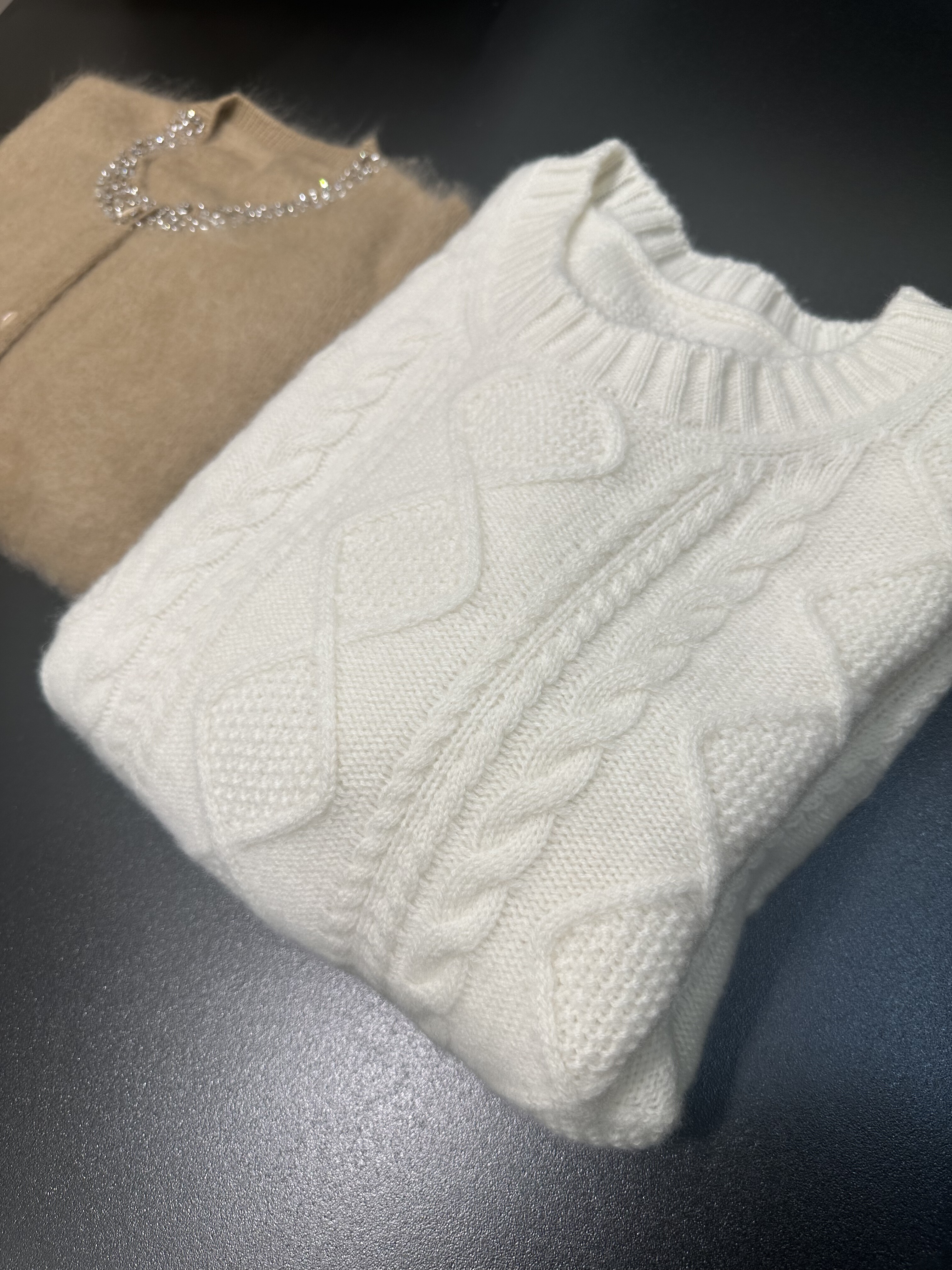 5针扭花圆领羊绒衫时尚宽松套头百搭保暖针织简约亲肤舒适纯色