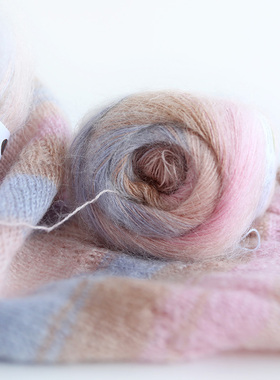 九色鹿新品9302花色段染马海毛线羊毛线钩针线细线织披肩围巾毛线