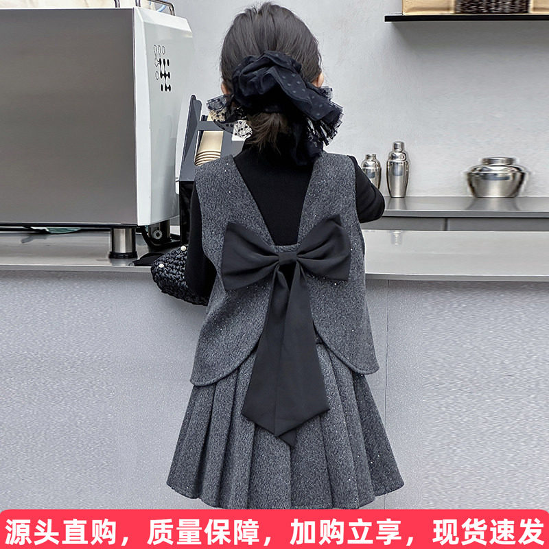 小香风蝴蝶结马甲三件套图片